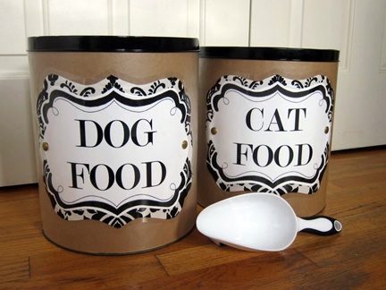 Scrapbook paper, Modge Podge, paint, and an old oatmeal container and you've got a fabulous pet food container!: 